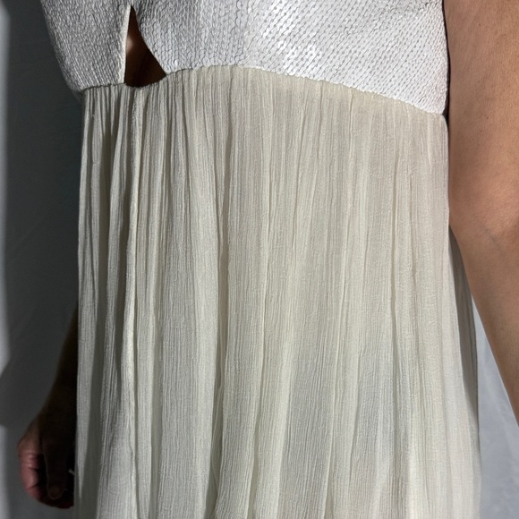 Chan Luu White Pleated Empire Waist Mini Dress M NWT - Picture 5 of 10